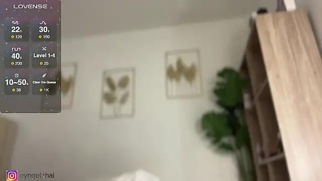 IvyOlivia online show from January 24, 2025, 10:53 am