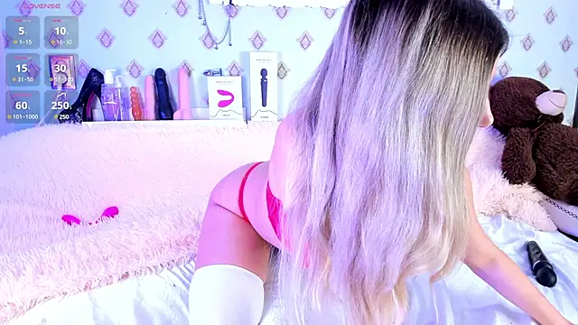 Snapshot of Briana_Lovs chatting on March 13, 2025, 6:16 am Briana Lovs online show from March 13, 2025, 6:16 am