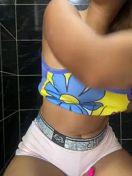 Snapshot of belaa_1 chatting on February 19, 2025, 3:49 pm belaa 1 online show from February 19, 2025, 3:49 pm