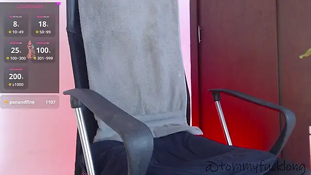 tommylongxx online show from March 15, 2025, 2:46 am