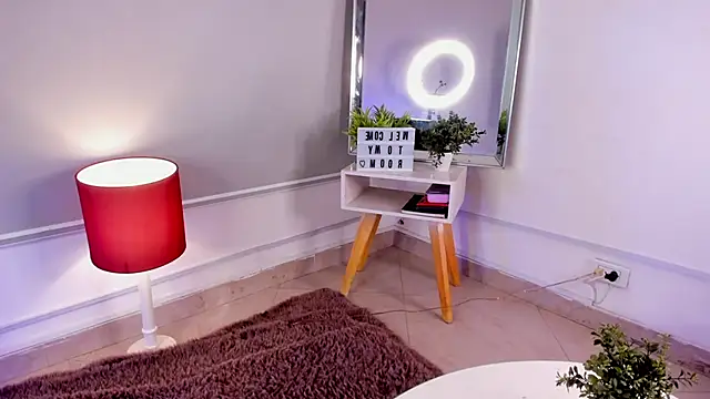 Cilie lee online show from December 17, 2025, 2:44 pm