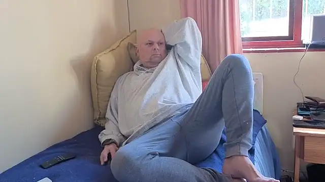 DaddyCumBumZA online show from May 10, 2026, 11:58 am