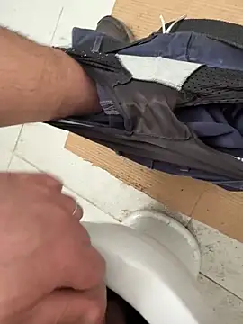 Snapshot of alex899927 chatting on January 28, 2025, 1:16 pm alex899927 online show from January 28, 2025, 1:16 pm