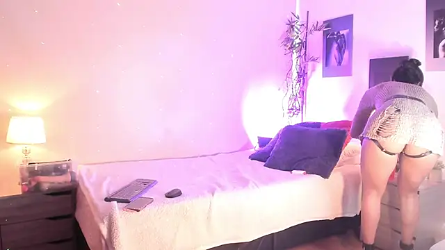 Snapshot of Alicee_Levine chatting on December 2, 2025, 9:16 pm Alicee Levine online show from December 2, 2025, 9:16 pm