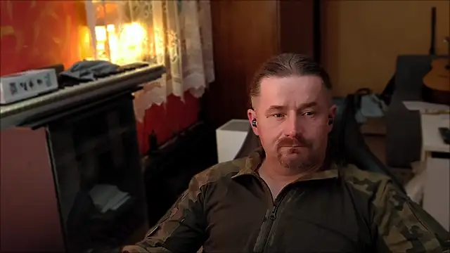 Snapshot of Mosiadz1975 chatting on January 28, 2025, 11:07 pm Mosiadz1975 online show from January 28, 2025, 11:07 pm