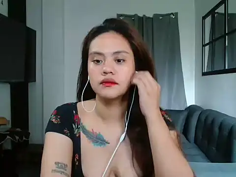 Snapshot of MistressKrizzel chatting on July 1, 2026, 7:20 am MistressKrizzel online show from July 1, 2026, 7:20 am