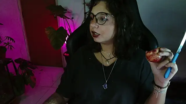 Snapshot of myamillor chatting on July 9, 2026, 11:48 pm myamillor online show from July 9, 2026, 11:48 pm