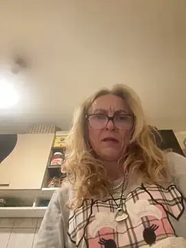 adella13 online show from January 21, 2025, 5:20 pm