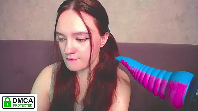 Alyssa   Scarlet online show from December 2, 2025, 4:14 am