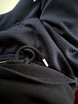 hakanozt online show from November 22, 2025, 11:31 am