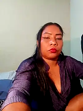 rosmery-navarro online show from February 16, 2026, 4:11 am