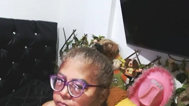 mature beautiful online show from February 26, 2026, 1:49 am