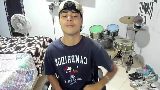 Zack falcon online show from October 21, 2025, 3:28 am