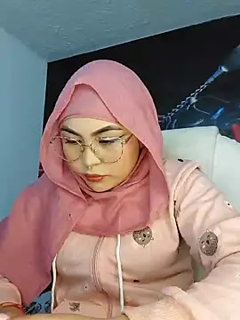 Hana    online show from April 18, 2026, 9:37 pm