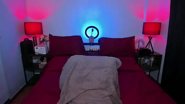 Jh3na online show from March 12, 2025, 5:35 am