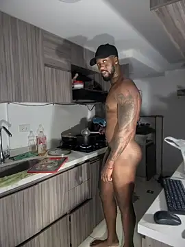 blackdrey18 online show from November 9, 2025, 1:26 pm