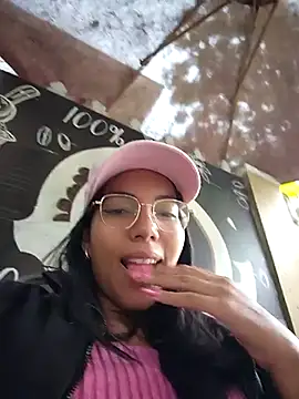 SheenaBrooke online show from February 3, 2026, 5:16 am