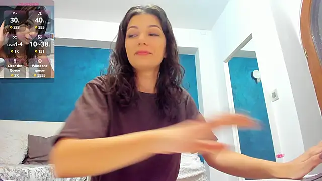 Snapshot of Anna_Lewis chatting on March 17, 2025, 7:24 am Anna Lewis online show from March 17, 2025, 7:24 am