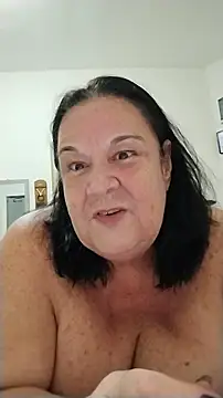 Snapshot of Yaya_Mineira chatting on June 28, 2026, 1:01 am Yaya Mineira online show from June 28, 2026, 1:01 am