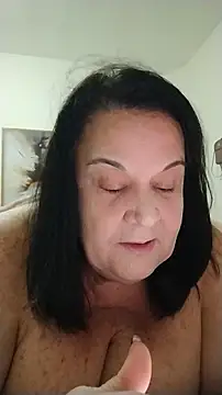 Snapshot of Yaya_Mineira chatting on July 18, 2026, 2:20 am Yaya Mineira online show from July 18, 2026, 2:20 am