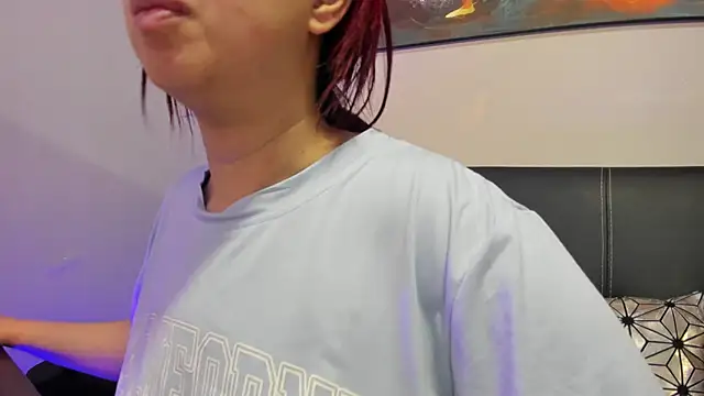 madelaine blosson online show from April 18, 2026, 11:01 am