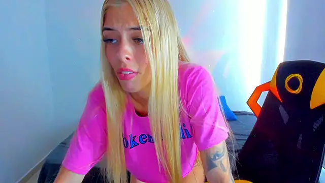 Snapshot of barbiee_05 chatting on March 4, 2026, 7:10 pm barbiee 05 online show from March 4, 2026, 7:10 pm