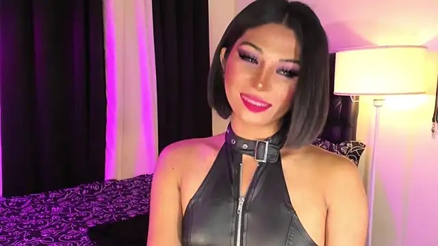 Snapshot of MaxxineMorenaTs chatting on February 6, 2025, 2:37 pm MaxxineMorenaTs online show from February 6, 2025, 2:37 pm