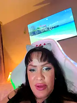 Snapshot of Lolaley2 chatting on December 1, 2025, 4:30 pm Lolaley2 online show from December 1, 2025, 4:30 pm