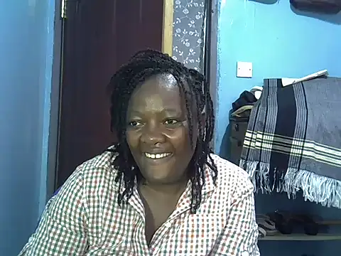 Snapshot of Ebonyceline chatting on May 17, 2026, 7:19 am Ebonyceline online show from May 17, 2026, 7:19 am