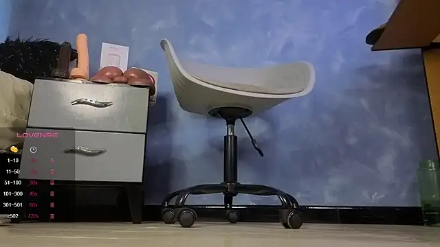 TomLover 12 online show from March 8, 2026, 8:12 pm