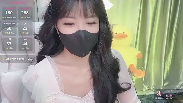 Mya Lee online show from February 18, 2025, 4:36 pm