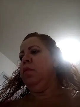 CASADASIGILO2 online show from November 28, 2025, 4:12 am