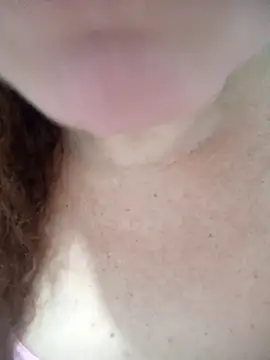 Snapshot of CASADASIGILO2 chatting on October 5, 2025, 8:32 pm CASADASIGILO2 online show from October 5, 2025, 8:32 pm