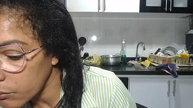 kateleyagrey online show from March 18, 2026, 11:02 am