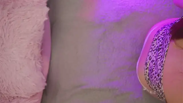 Snapshot of tu_julieta_gh chatting on October 3, 2025, 1:42 am tu julieta gh online show from October 3, 2025, 1:42 am