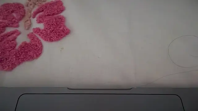 Lillymariee online show from November 26, 2025, 1:33 pm