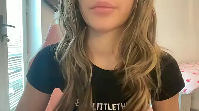 Lillymariee online show from February 7, 2025, 1:01 pm