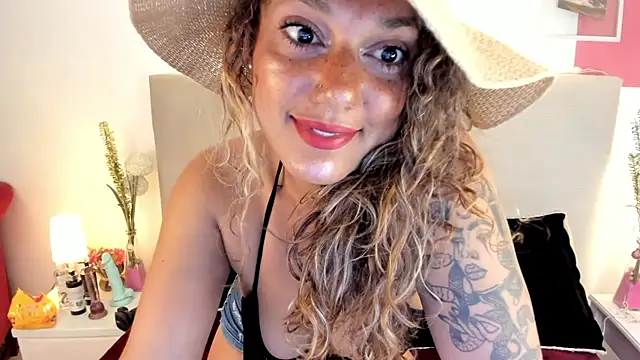 Snapshot of Sofii_Diaz chatting on September 24, 2025, 7:53 pm Sofii Diaz online show from September 24, 2025, 7:53 pm