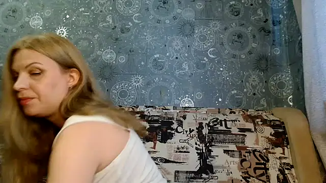 Snapshot of BlondeFox chatting on June 8, 2026, 3:07 am BlondeFox online show from June 8, 2026, 3:07 am