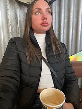 Snapshot of AngelinaMoore chatting on March 18, 2025, 11:22 am AngelinaMoore online show from March 18, 2025, 11:22 am