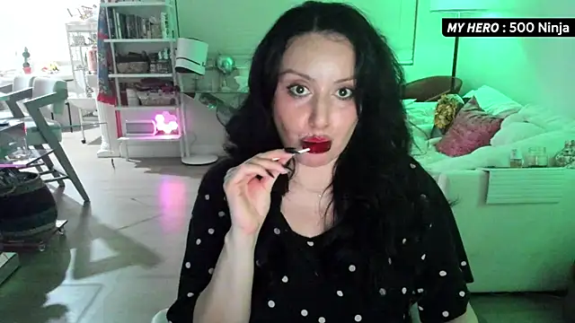 Snapshot of Vesaaa chatting on October 11, 2025, 5:30 am Vesaaa online show from October 11, 2025, 5:30 am