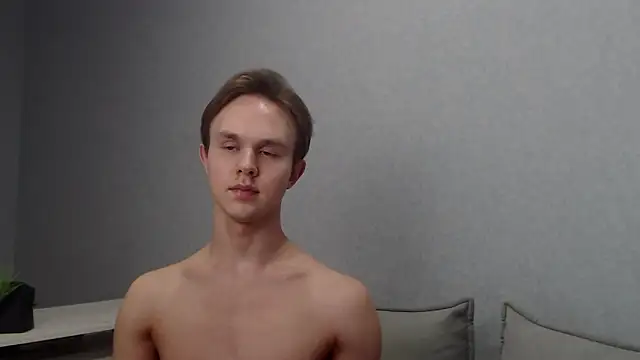 Snapshot of MartinMendez chatting on March 18, 2025, 6:17 pm MartinMendez online show from March 18, 2025, 6:17 pm