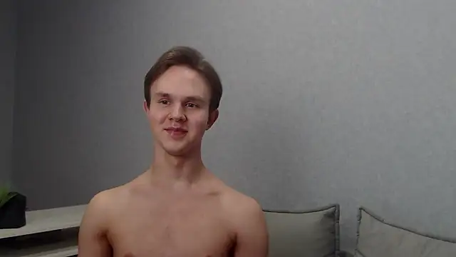 Snapshot of MartinMendez chatting on March 18, 2025, 9:21 pm MartinMendez online show from March 18, 2025, 9:21 pm