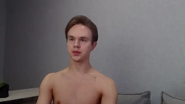 Snapshot of MartinMendez chatting on March 20, 2025, 9:04 am MartinMendez online show from March 20, 2025, 9:04 am