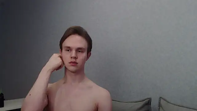 Snapshot of MartinMendez chatting on March 9, 2025, 12:09 pm MartinMendez online show from March 9, 2025, 12:09 pm