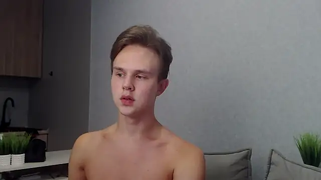 Snapshot of MartinMendez chatting on September 21, 2025, 1:05 pm MartinMendez online show from September 21, 2025, 1:05 pm