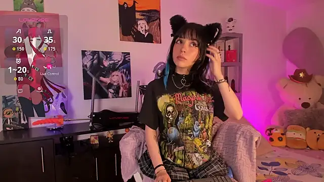 lolaaa bunny1 online show from November 18, 2025, 1:21 am