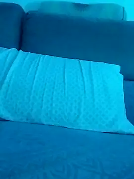 LoGaNfree88 online show from February 4, 2026, 5:35 am