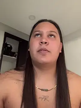 junaiker roa online show from November 14, 2025, 5:16 pm