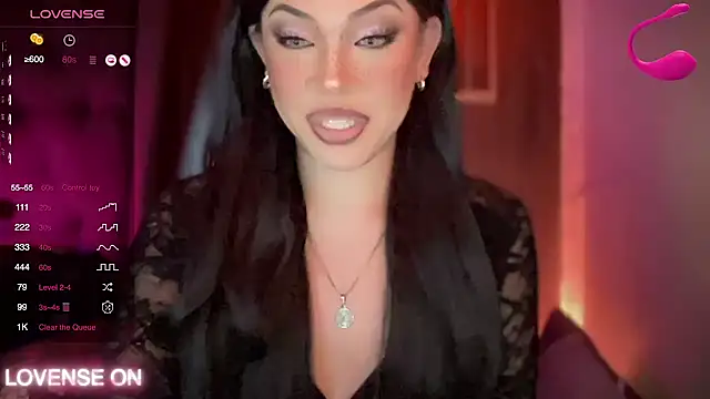 Snapshot of madam_agnes1 chatting on November 8, 2025, 3:26 pm madam agnes1 online show from November 8, 2025, 3:26 pm